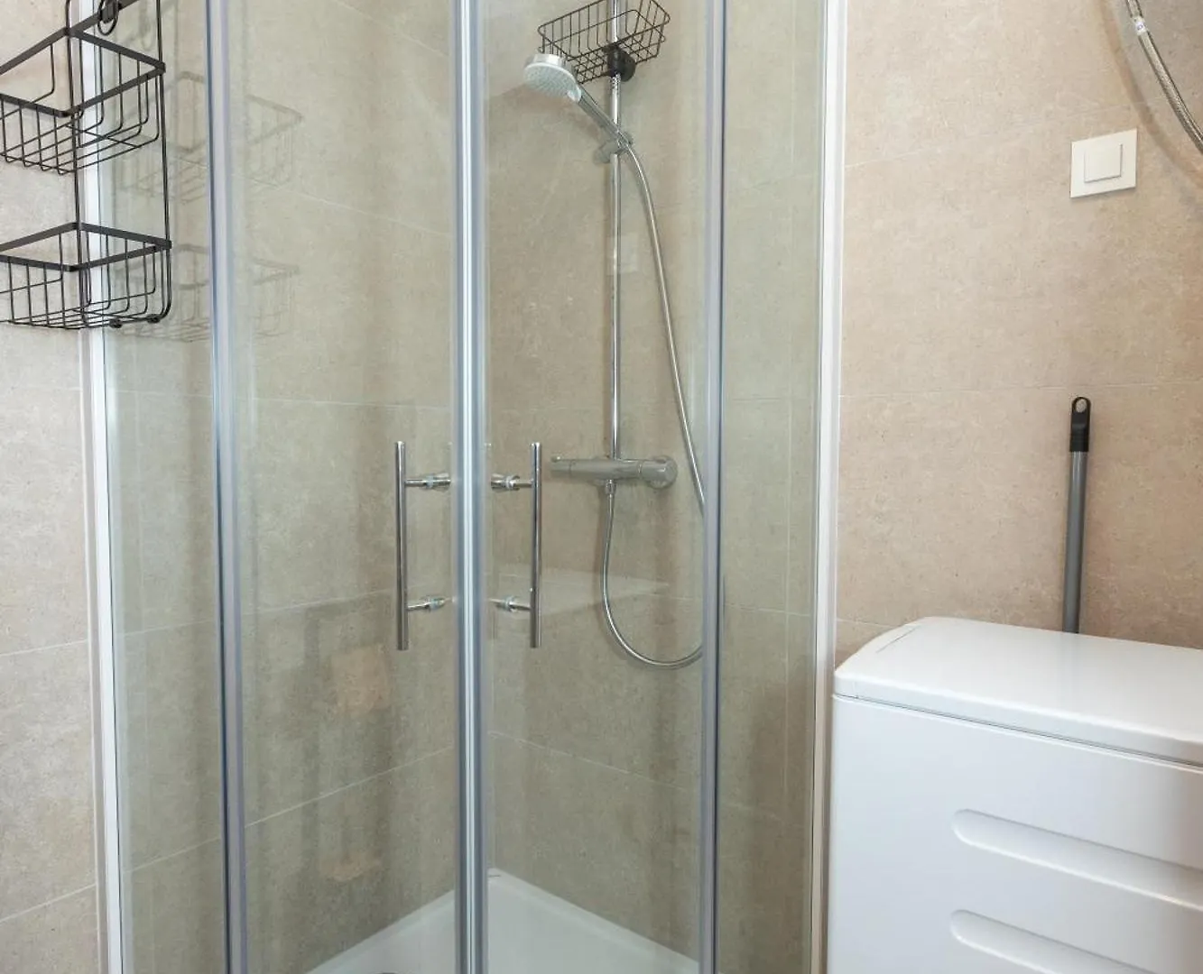 Teny Studio With Balcony And Private Parking Zadar